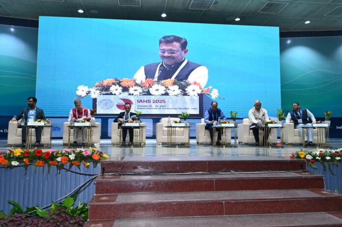 जलवायु परिवर्तन के प्रति लचीलापन सतत विकास के लिए महत्वपूर्ण : बर्द्धन