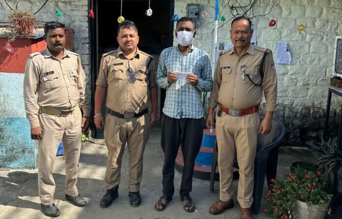 नकदी सहित जेबकतरा गिरफ्तार