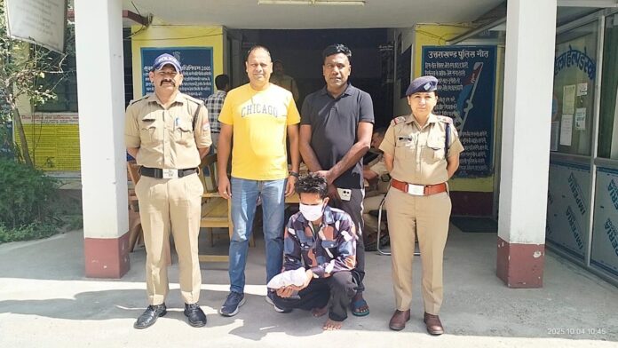 भारी मात्रा में चरस सहित एक आरोपी दबोचा