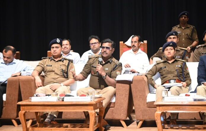 राष्ट्रपति के दौरे को लेकर पुलिस की कड़ी सुरक्षा व्यवस्था