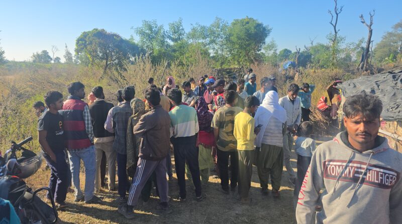 सिर कुचलकर बृ़द्ध की निर्मम हत्या,झोपड़ी में लहूलुगहान हालत में मिला शव