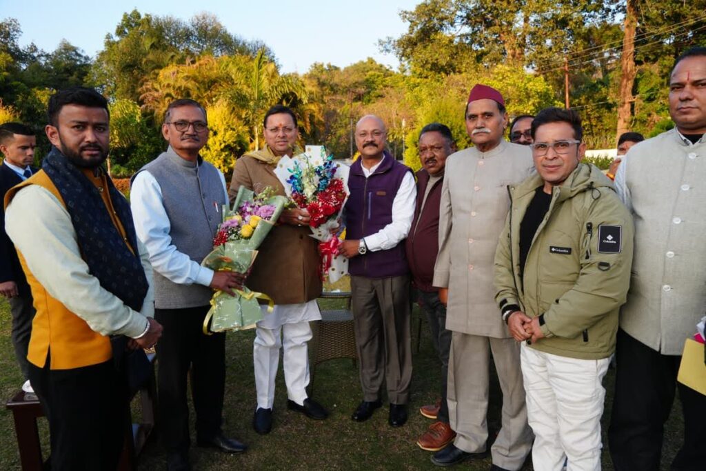 सीएम से मिले आयोजक ,मां नंदा की बड़ी जात और राजजात पर एक राय बनाने की कोशिश
