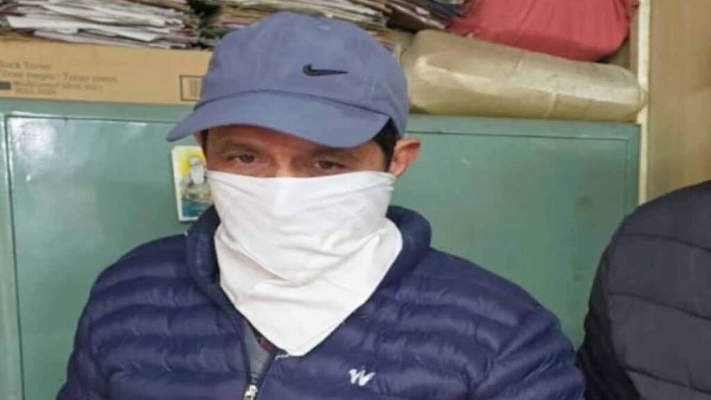 पीडब्ल्यूडी का अमीन टीका राम नौटियाल 10 हजार की रिश्वत लेते रंगे हाथों गिरफ्तार