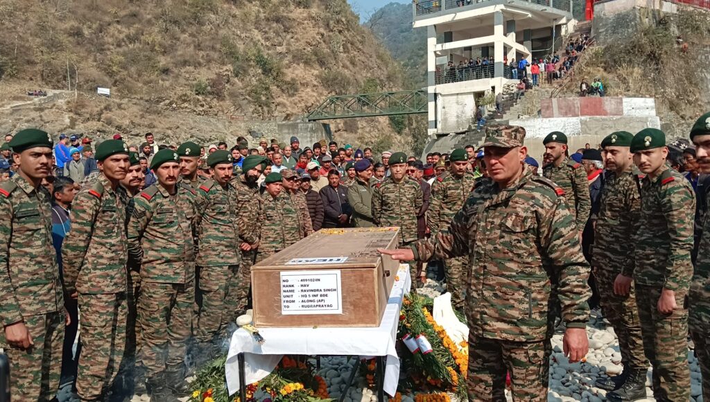 शहीद जवान रविन्द्र सिंह राणा को पूरे सैन्य सम्मान के साथ दी गई अंतिम विदा