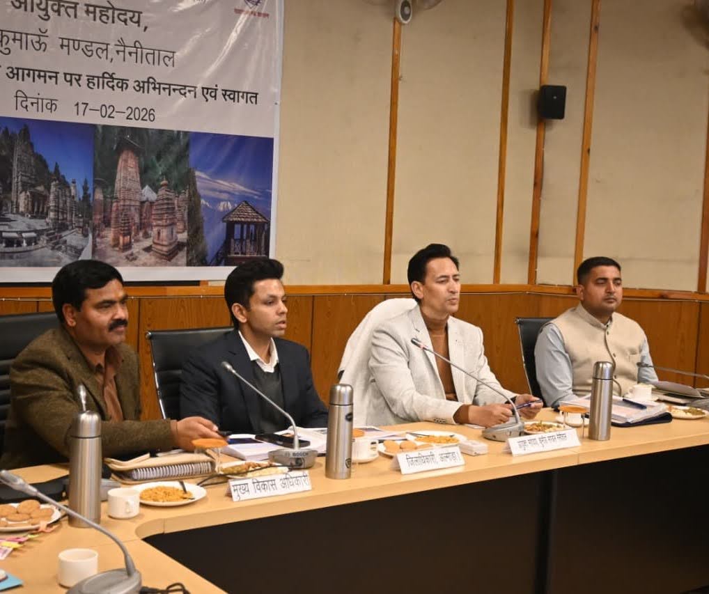 कुमाऊं कमिश्नर दीपक रावत की मातहत अफसरों को दो टूक, विकास कार्यों में बर्दाश्त नहीं की जाएगी देरी