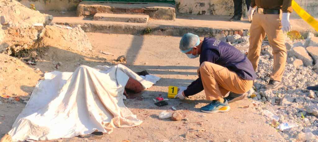 हल्द्वानी की गल्ला मंडी में युवक व युवकी की पत्थर से कुचलकर निर्मम हत्या, मौके पर पहुंचा भारी पुलिस बल