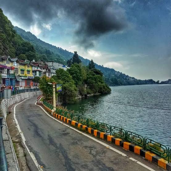 पर्यटन जनपद नैनीताल की सड़कों के डेंजर जोन का होगा ट्रीटमेंट, खर्च होंगे 100 करोड़ रुपये