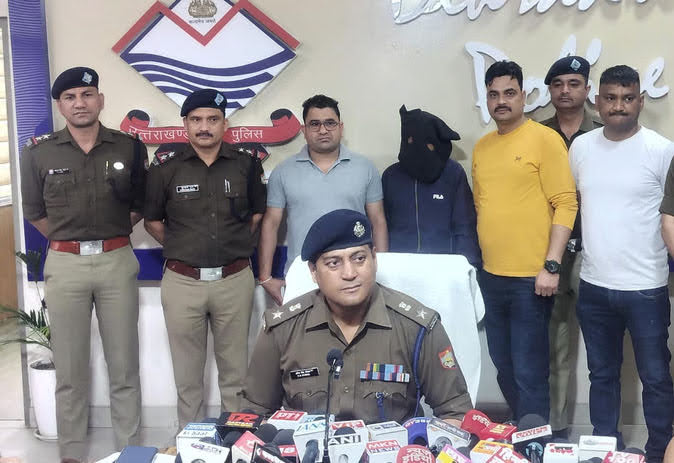 पति ने की थी पत्नी की हत्या, शव को कट्टे में डालकर फेंक दिया था मांडूवाला के जंगल में