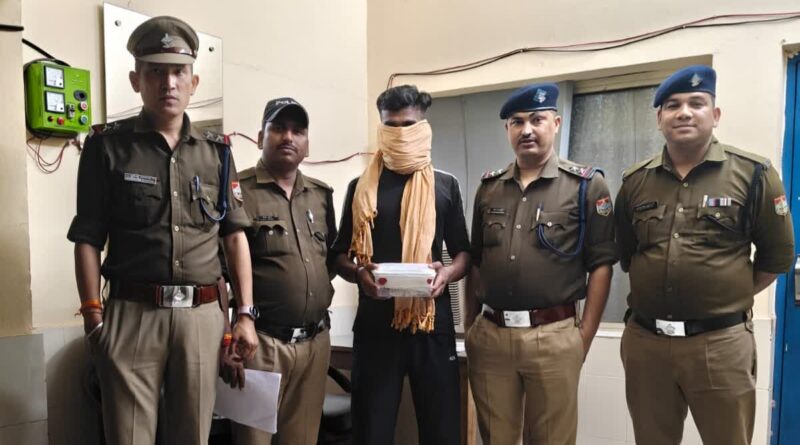 अवैध तमंचा और जिंदा कारतूस के साथ एक गिरफ्तार