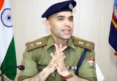 पूर्व एसपी लोकेश्वर सिंह पर मुकदमा दर्ज, व्यापारी से मारपीट का आरोप