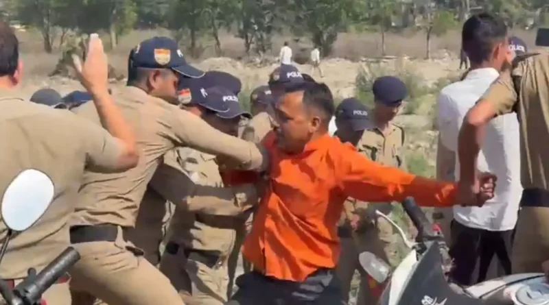 हल्द्वानी में बवाल: मदरसन कंपनी गेट पर प्रदर्शन, पूर्व मंत्री हरीश पनेरु समेत 4 नेता हिरासत में