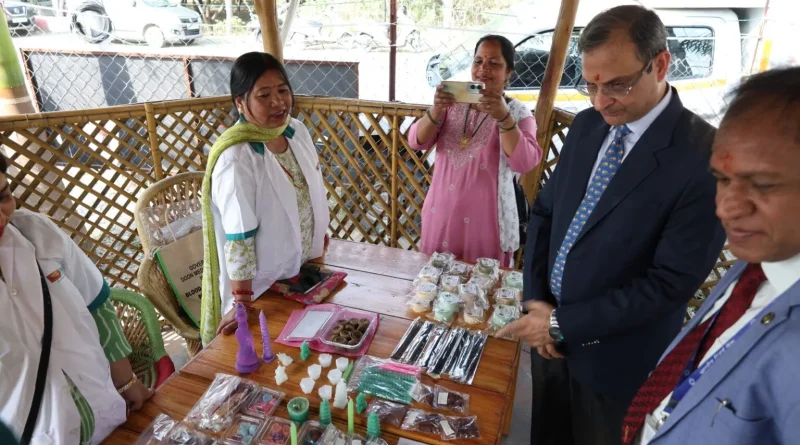 RBI गवर्नर संजय मल्होत्रा ने वित्तीय साक्षरता शिविर का किया दौरा