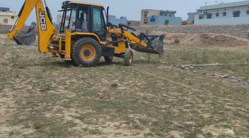 अवैध प्लॉटिंग पर एमडीडीए का सख्त एक्शन, मेहुवाला में 10 बीघा जमीन पर विकसित हो रही अवैध कॉलोनी ध्वस्त