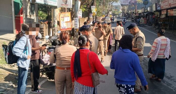 एसएसपी के निर्देश पर दून पुलिस ने सभी थाना क्षेत्रों में चलाया तलाशी अभियान, संदिग्ध लोगों से की पूछताछ