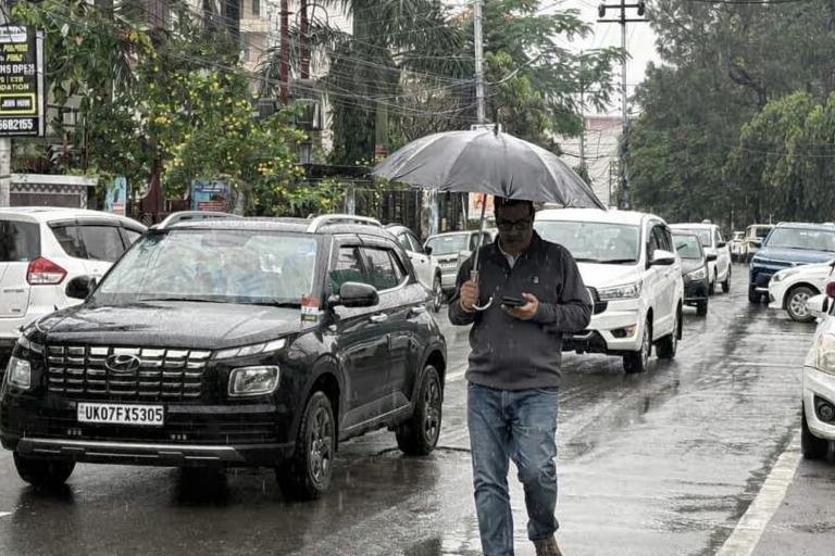 प्रदेश में फिर बदलेगा मौसम का मिजाज, 48 घंटे में बारिश और तेज हवाओं का अलर्ट