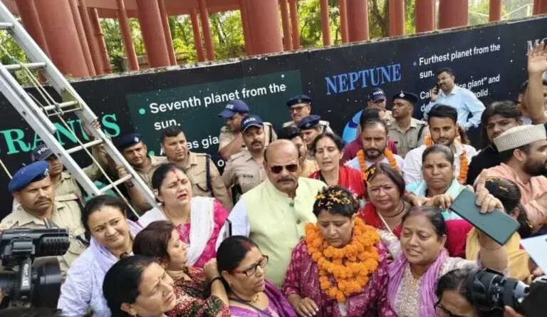 नर्सिंग आंदोलन खत्म होने पर भाजपा ने जताया स्वागत, कांग्रेस पर युवाओं को भड़काने का आरोप