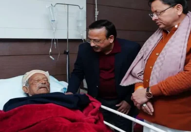 उत्तराखंड शोक में डूबा: मैक्स अस्पताल से रवाना हुआ पूर्व CM का शव, कल हरिद्वार में होगा अंतिम संस्कार