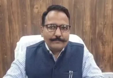हल्द्वानी : डीएम ललित मोहन रयाल के निर्देश पर मनमानी करने वाले 12 और निजी स्कूलों को जारी किया गया नोटिस