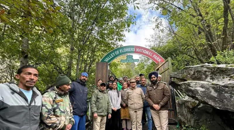 इंतजार खत्म! पर्यटकों के दीदार के लिए खुली विश्व प्रसिद्ध फूलों की घाटी