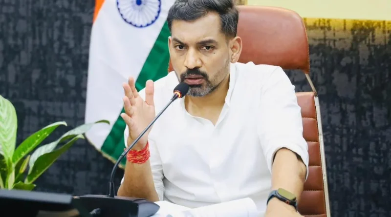 मतदाताओं एवं राजनीतिक दलों की सक्रिय सहभागिता से सुनिश्चित होगी शुद्ध एवं त्रुटिरहित मतदाता सूचीः डीएम