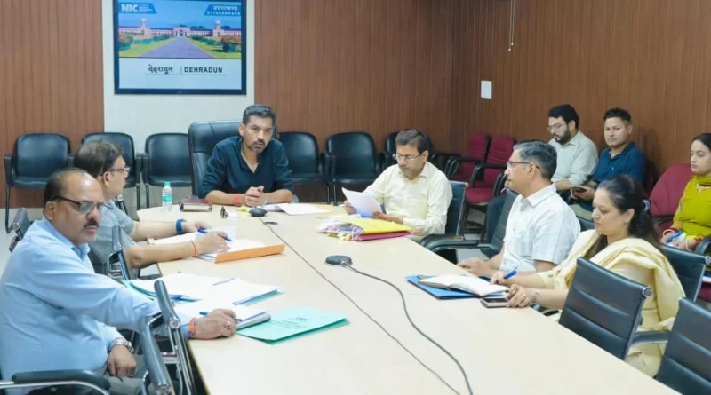 जनता भी व्यवस्था में बने सहभागी, समस्याओं की फोटो व लोकेशन डीआईपीआर देहरादून के फेसबुक/इंस्टाग्राम पेज पर करें टैगः डीएम