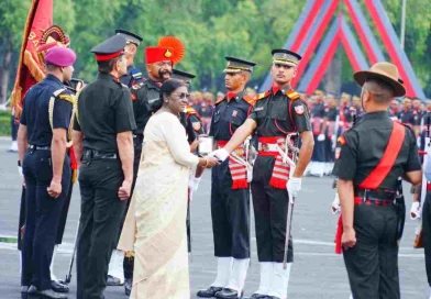 राष्ट्रपति द्रौपदी मुर्मू की उपस्थिति IMA पासिंग आउट परेड, भारतीय सेना को मिले 481अफसर, 9 महिला कैडेटों ने भी रचा इतिहास