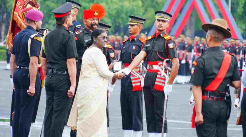 राष्ट्रपति द्रौपदी मुर्मू की उपस्थिति IMA पासिंग आउट परेड, भारतीय सेना को मिले 481अफसर, 9 महिला कैडेटों ने भी रचा इतिहास