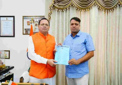शिक्षक नेता माजिला ने मुख्यमंत्री धामी से की मुलाकात, शिक्षकों की कई मांगों पर हुई बातचीत