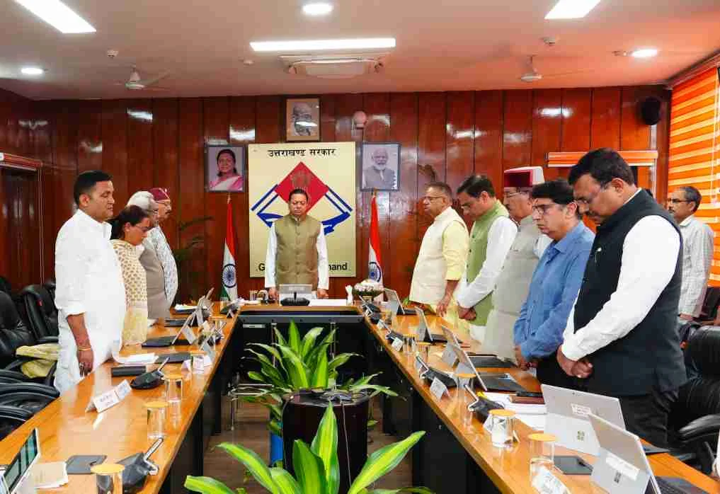 कैबिनेट बैठक में पूर्व सीएम खण्डूरी और जसपाल राणा को दी गई श्रद्धांजलि