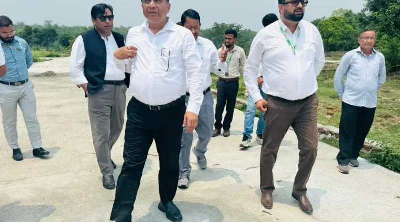 अवैध निर्माणकर्ताओं पर शिकंजा कसने मैदान में उतरे एमडीडीए उपाध्यक्ष बंशीधर तिवारी