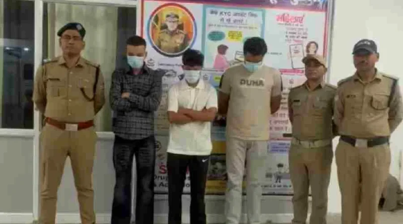 एसएसपी दून के निर्देशों पर हुड़दंगियों पर सख्त दून पुलिस, वाहन की छत में बैठकर हुड़दंग करने वाले युवक को लिया हिरासत में