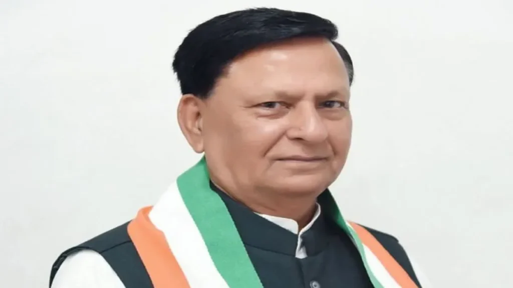 उत्तराखण्ड कांग्रेस के वरिष्ठ नेता और पूर्व कैबिनेट मंत्री हीरा सिंह बिष्ट का निधन
