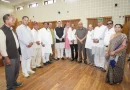 CM धामी से मिलने पहुंचे कई पूर्व विधायक, मुख्यमंत्री को दी शुभकामनाएं