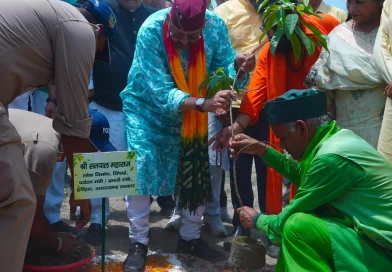 कैबिनेट मंत्री महाराज ने लोक पर्व हरेला पर पर्यावरण संरक्षण का संकल्प दिलाया