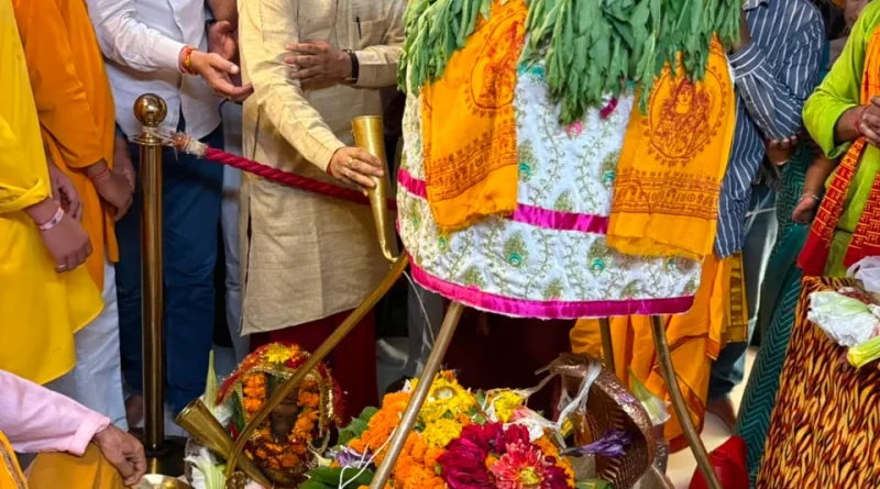 उत्तरकाशी में मुख्यमंत्री धामी के मुख्य सेवक के रूप में पाँच वर्ष पूर्ण होने के अवसर पर श्री काशी विश्वनाथ मंदिर में विशेष पूजा-अर्चना