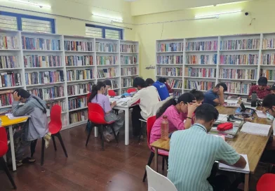 चमोली की ई-लाइब्रेरी बन रही युवाओं की सफलता का आधार, प्रतियोगी परीक्षाओं में लगातार बढ़ रही चयन की संख्या