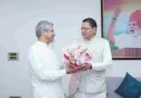 मुख्यमंत्री ने केंद्रीय रेल मंत्री से रेल परियोजनाओं एवं कनेक्टिविटी विस्तार पर की चर्चा, केन्द्रीय रेल मंत्री ने दिया प्रस्तावों पर आवश्यक कार्यवाही किये जाने का आश्वासन