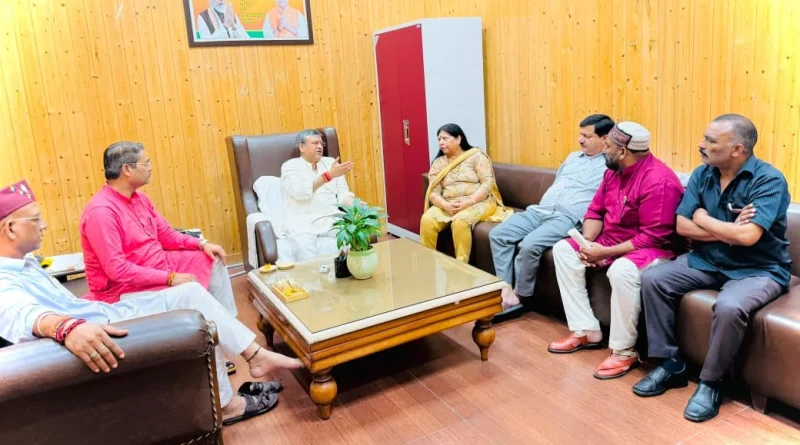 नगर निगम परिवार की एकता सर्वोपरि, आपसी संवाद से होगा हर मतभेद का समाधान : महापौर सौरभ थपलियाल