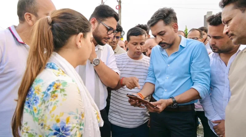 बालावाला क्षेत्र में सिंचाई एवं जनसमस्याओं पर जिलाधिकारी के कड़े निर्देश; नहर की सफाई में लापरवाही पर सिंचाई विभाग से स्पष्टीकरण तलब, जलापूर्ति रोस्टर के अनुसार सुनिश्चित करने के निर्देश