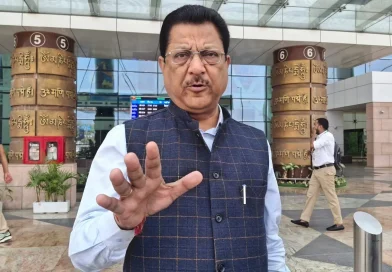 खड़गे के दौरे की सफलता से भाजपा बौखलाई : धस्माना