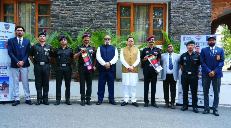 सीएम धामी ने माउंट एकांकागुआ के साथ नुन-कुन पर्वत श्रृंखला की तीन चोटियों पर सफल आरोहण करने वाले दलों को दी बधाई