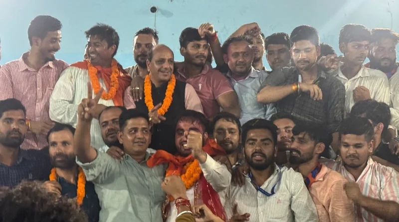 एबीवीपी की जीत मतलब युवाओं ने लगायी धामी सरकार के युवा हित के फैसलों पर मुहर: भाजपा