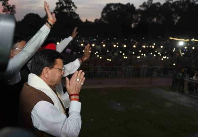 मुख्यमंत्री पुष्कर सिंह धामी बन्नू बिरादरी द्वारा परेड ग्राउंड, देहरादून में आयोजित दशहरा महोत्सव में हुए शामिल
