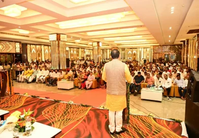 पेयजल, सड़क, शिक्षा और स्वास्थ्य को पंचायत विकास योजनाओं में प्राथमिकता देने के मुख्यमंत्री पुष्कर सिंह धामी ने दिए निर्देश