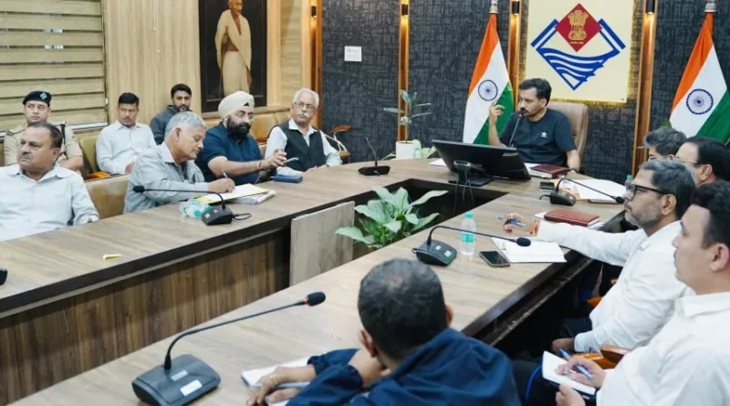 विधानसभा चुनाव-2027ः देहरादून में 23 अक्टूबर से ईवीएम की तकनीकी जांच, डीएम ने राजनीतिक दलों से मांगा सहयोग