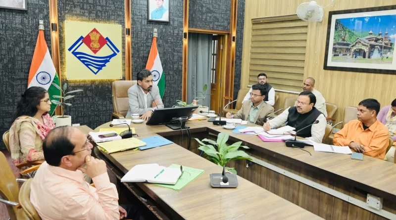राष्ट्रपति के प्रस्तावित प्रदेश भ्रमण के दृष्टिगत जिलाधिकारी डॉ0 आशीष चौहान ने की तैयारियों की समीक्षा, अधिकारियों को दिए आवश्यक दिशा-निर्देश