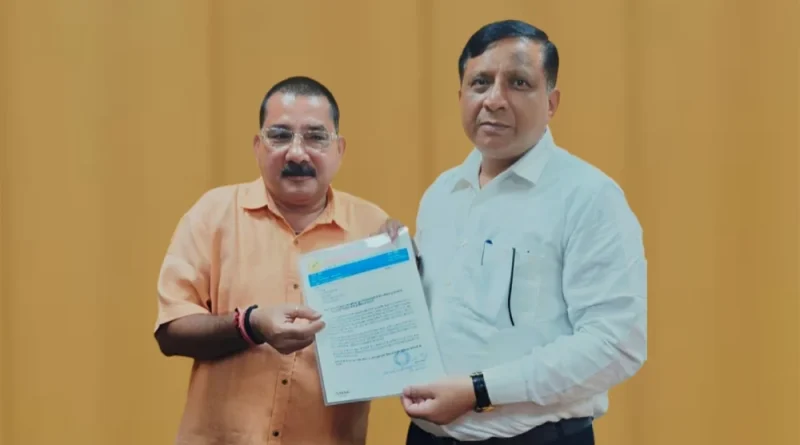 उत्तराखण्ड में सूचीबद्ध न्यूज पोर्टलों को जल्द जारी होंगे सम्मानजनक राशि के विज्ञापन, उत्तराखण्ड श्रमजीवी पत्रकार यूनियन की मांग पर लगी मुहर